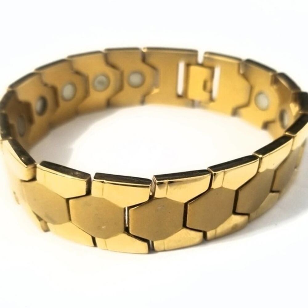 Menβs 316L stainlessβ steel gold magnetic bracelet 8.5"